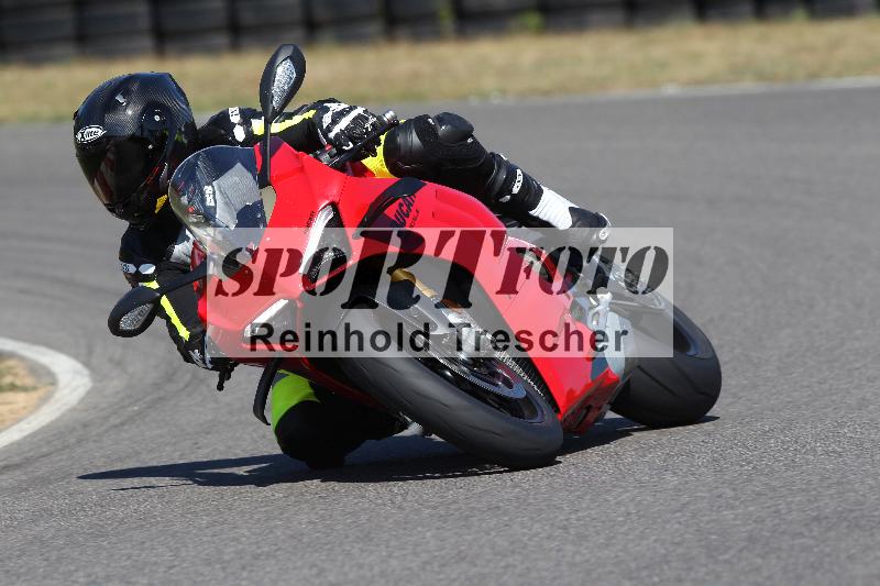 Archiv-2022/50 09.08.2022 MSS und TÖFF Track Day ADR/Gruppe rot/unklar